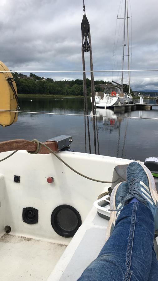 Hotel Yacht Highwayman South Kessock Exterior foto